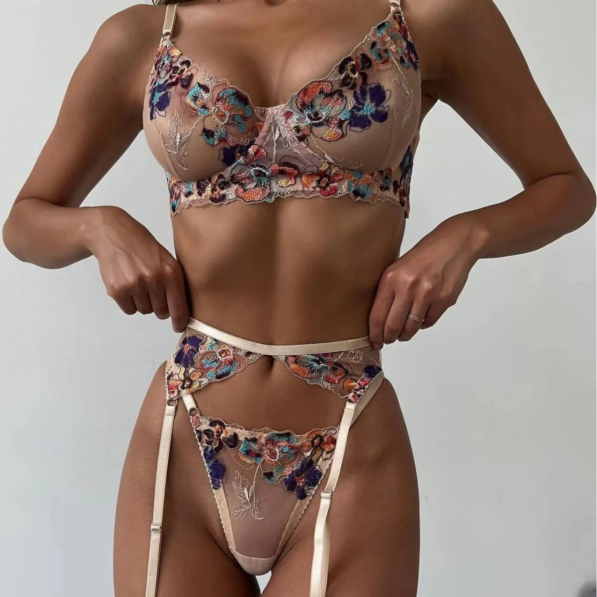 Luxury Embroidery See-Through Lingerie 4Pcs Fancy Beautiful Skin Care Underwear Kits Erotic Intimate Garter Lingerie Set